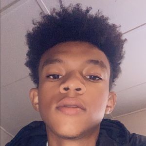 Meet your Posher, Leon